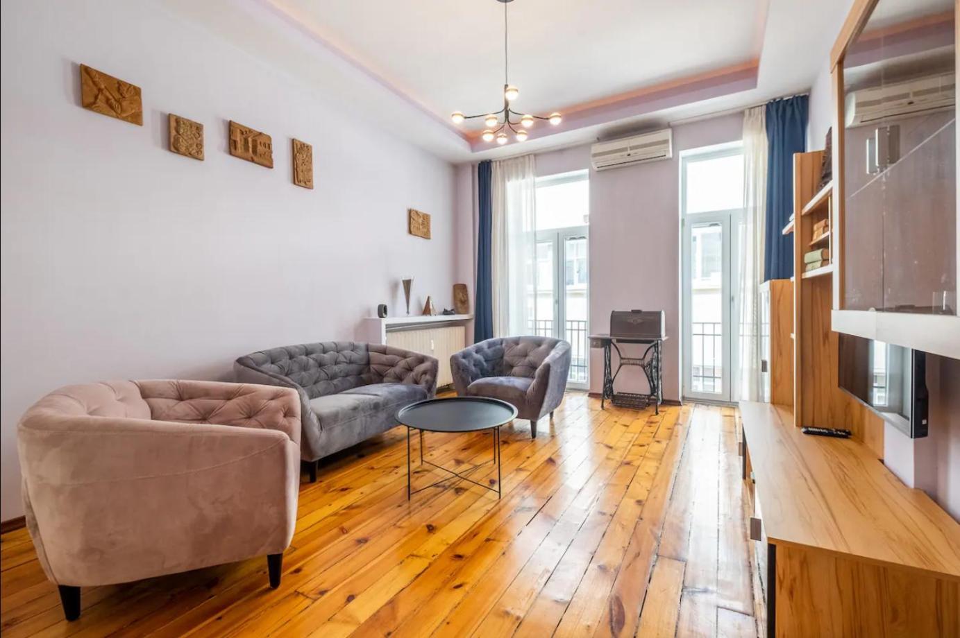 Charming 2Bdr Apartment In Historic Center With Parking Sofya Dış mekan fotoğraf